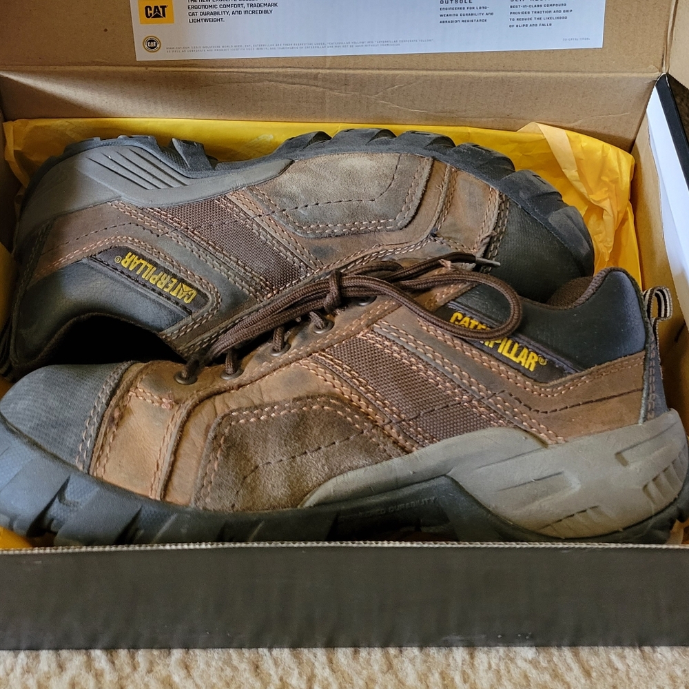 CAT women's safety shoes 9.5W